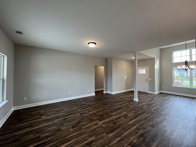 Building Photo - 486 Thorp Circle