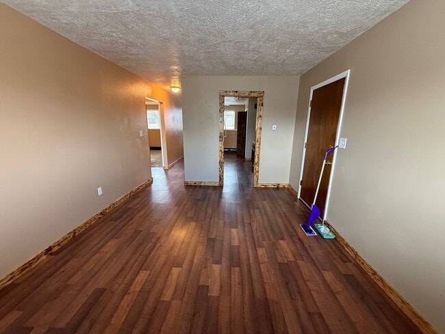 Building Photo - 310 N 9th Ave