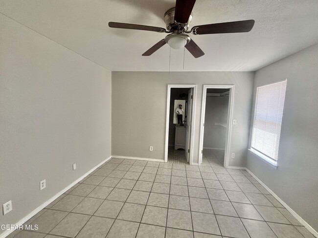 Building Photo - 10281 Valle del Mar Dr