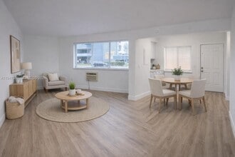 Building Photo - 791 SW 64th Ave