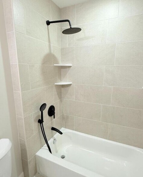 Bathroom 2 - 2511 Manton St