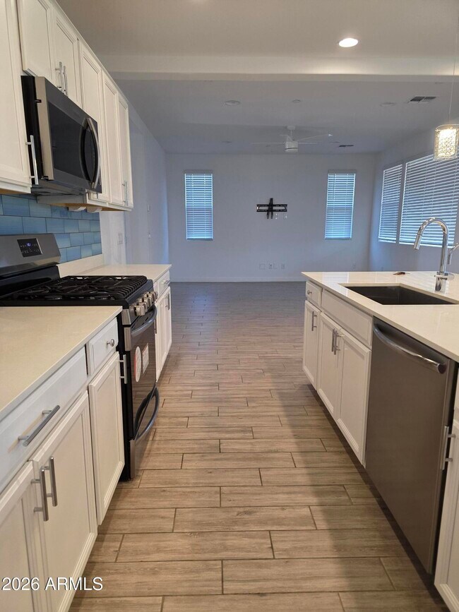 Building Photo - 12518 W Cassia Trail
