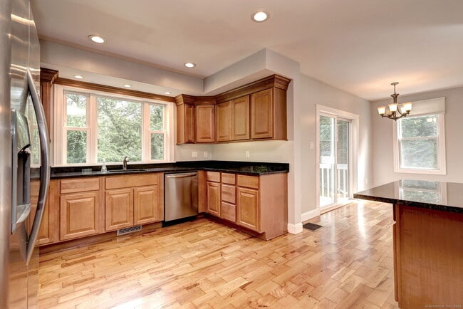 Building Photo - 64 Parker Terrace Ext