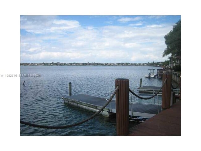 Building Photo - 15071 SW 136th Pl