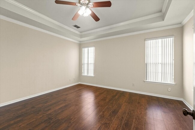 Building Photo - 1319 Lakeridge Ln