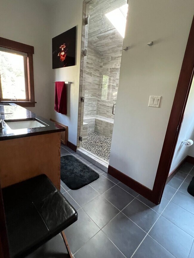 Building Photo - Custom Built Home on the Clearwater River - 20 minutes from Lewiston, ID