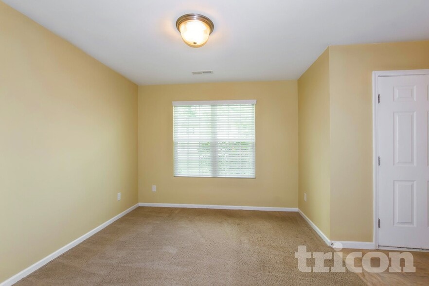 Building Photo - 4907 Magnasco Ln