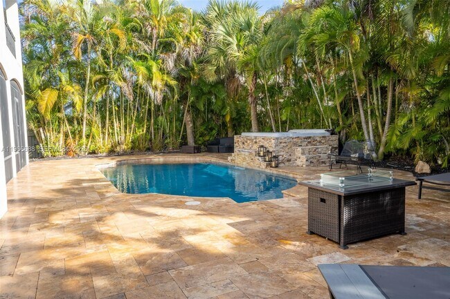 Building Photo - 7875 NW 110th Dr