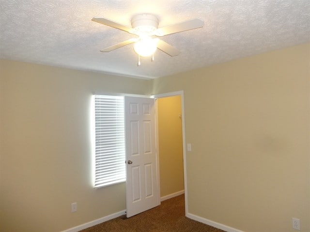 Building Photo - 1004 Taylor Glen Blvd E