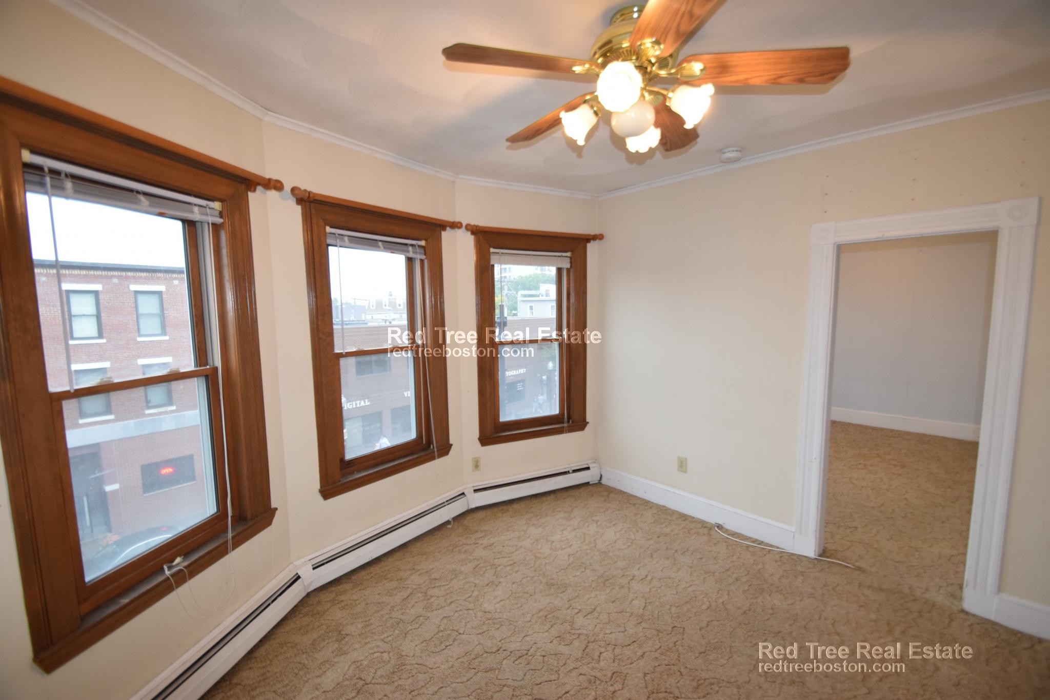 Building Photo - 720 Cambridge St