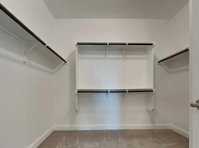 Building Photo - 3610 Thunian Pass