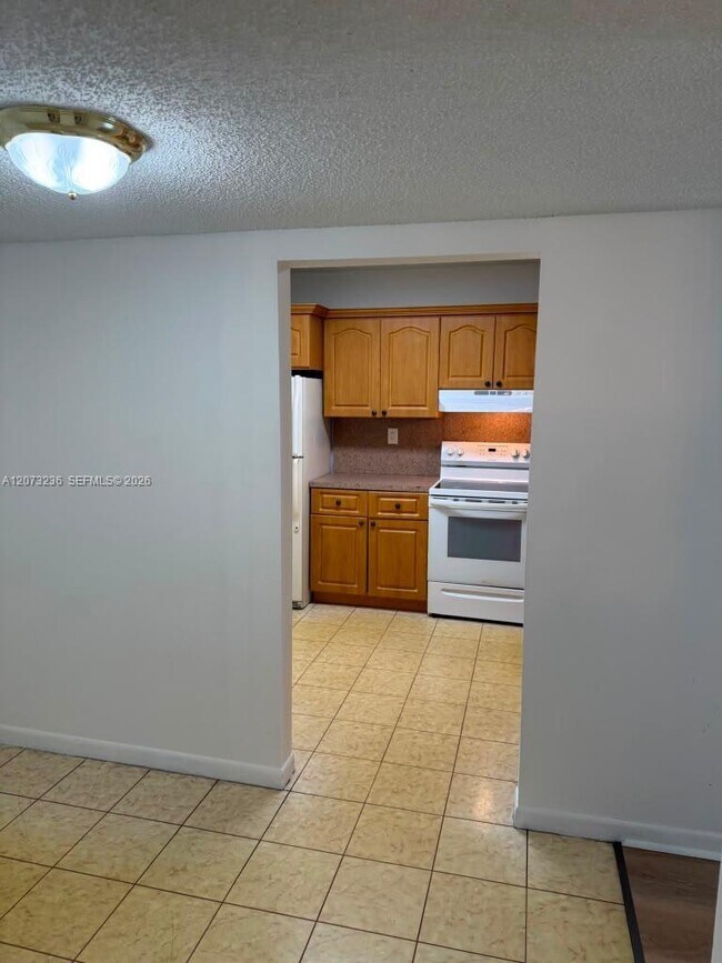 Building Photo - 1830 SW 81st Ave