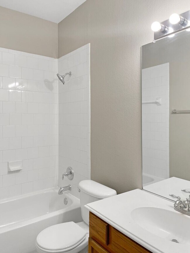 Building Photo - Spacious Home with Split-Bedroom Design Near Texas Motor Speedway!