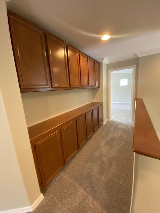 Building Photo - Temecula 4 Bedroom + Loft & Office Available in July