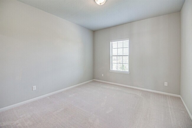 Building Photo - 67 Springtime Creek Dr