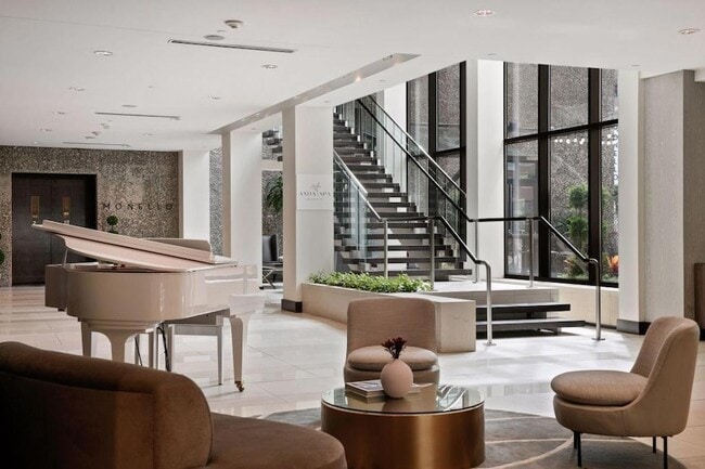 Building Photo - 201 S 11th St