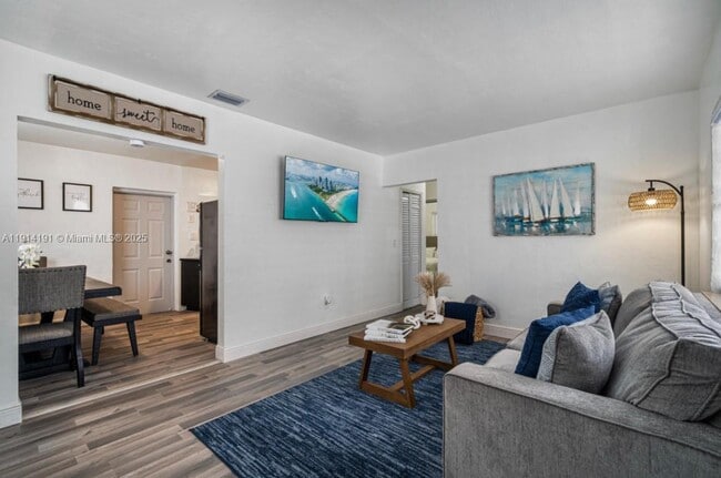 Building Photo - 1021 NW 37th Ave