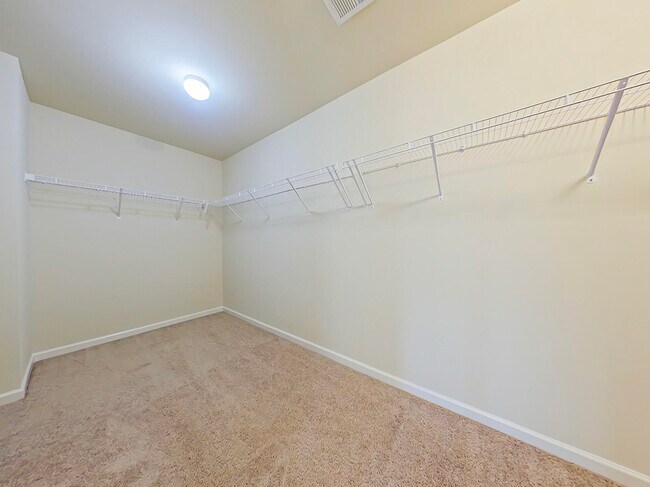 Building Photo - 156 Sims Ct