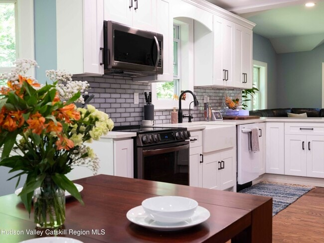 Building Photo - 159 Ketchamtown Rd