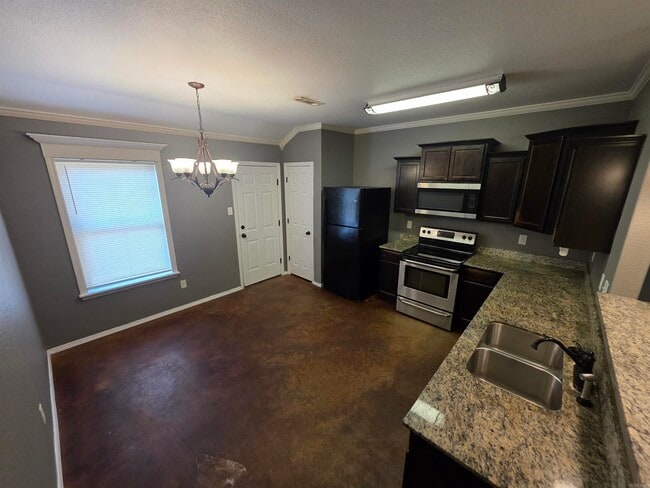 Building Photo - 3209 Miracle Heights Ct