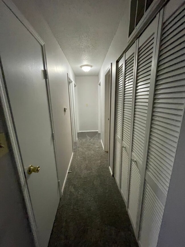 Building Photo - Warren Twp - 3 BR home