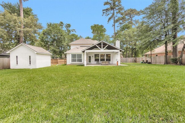 Building Photo - 7215 Wedgewood Dr