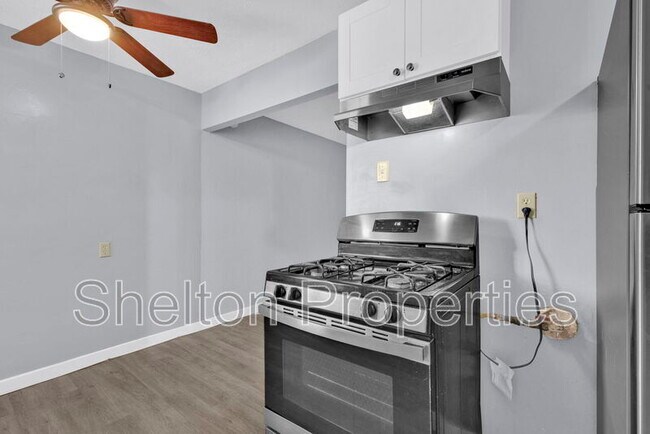 Building Photo - 6022 S 3rd St