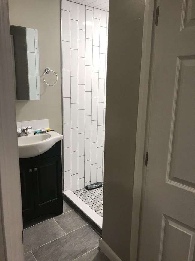 Building Photo - Fenway 2 Bed / 2 Bath – Heat & Hot Water Included – Renovated Kitchen – 9/1