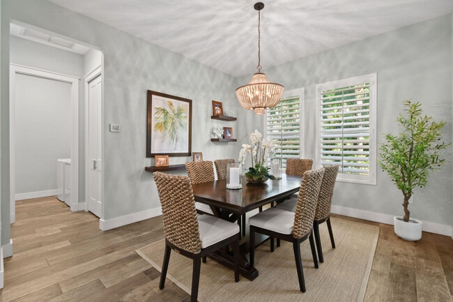 Building Photo - 2532 SE Jason Pl