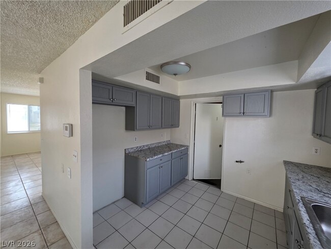 Building Photo - 7235 Wichita Ct