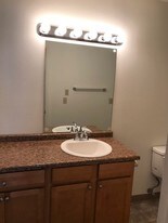 Building Photo - 4725 SW 139th Ave