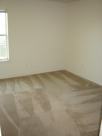 Building Photo - 326 N 10th St