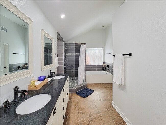 Building Photo - 5810 Forest Land Dr