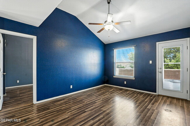 Building Photo - 5052 Silver Cholla Dr
