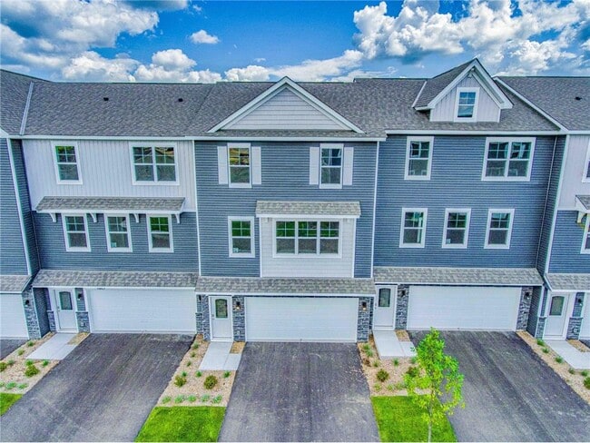 Building Photo - 1619 Windigo Ln