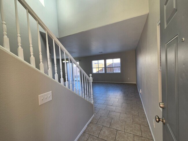 Building Photo - Get $1825 Off Feb 2026 - Move-in no later than Dec 29th!