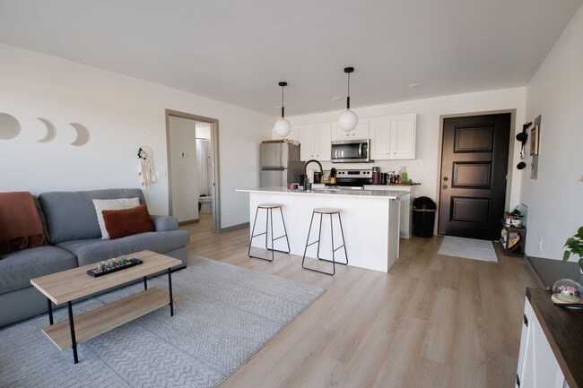 Building Photo - Reserve Flats