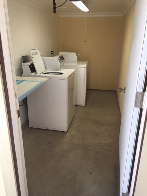 Laundry Facility on site - 1010 Thompson Ave