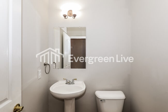 Building Photo - 185 Argonne Dr