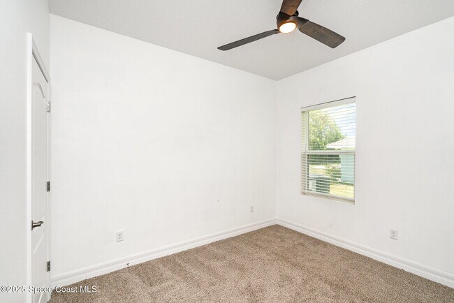 Building Photo - 1085 Caligula Ave SE