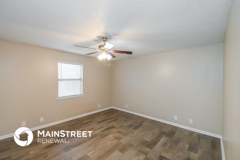 Building Photo - 10838 Naples Ct S