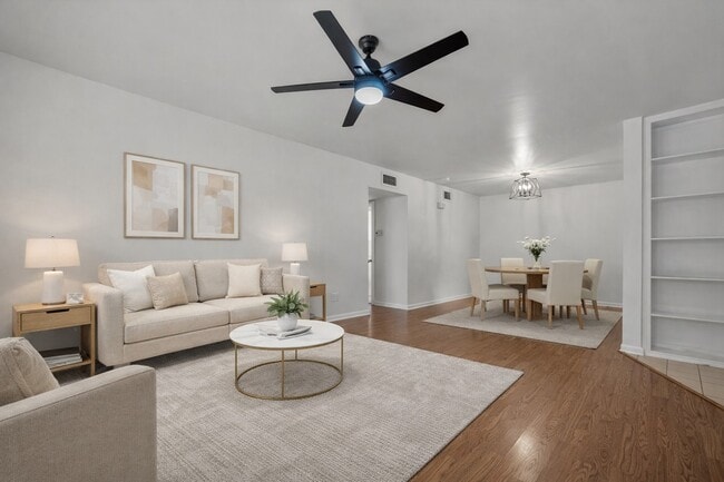 Building Photo - 1311 Antoine Dr