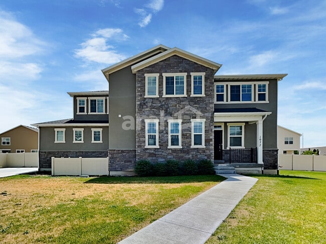 Building Photo - 1077 W 850 S
