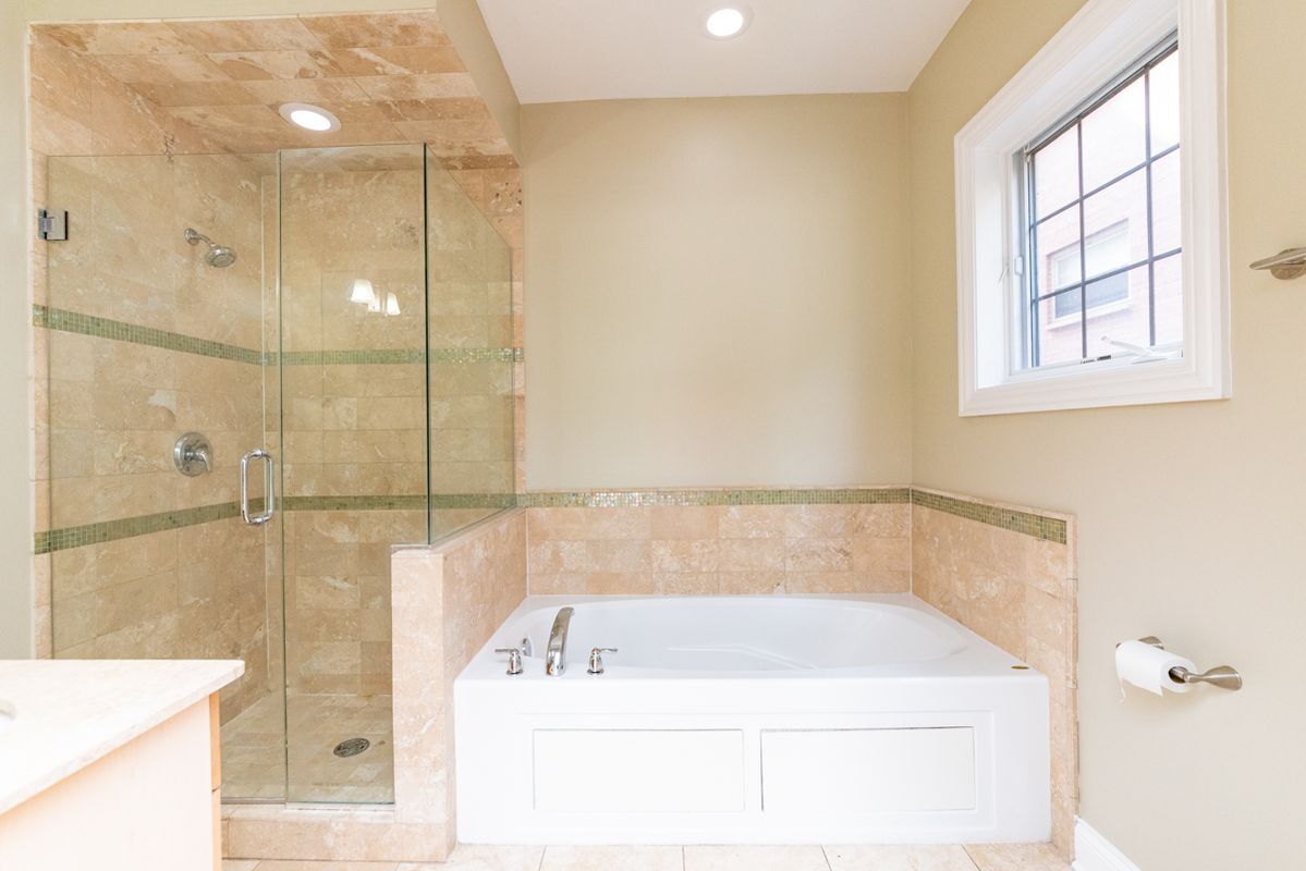 Building Photo - 6217 S Kimbark Ave