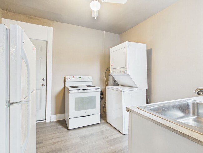 Building Photo - 2508 North Ave