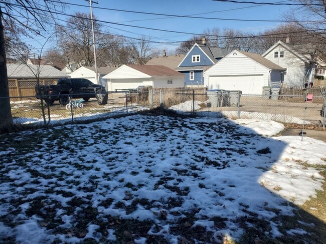 Building Photo - 6324-6324A W Richmond Ave