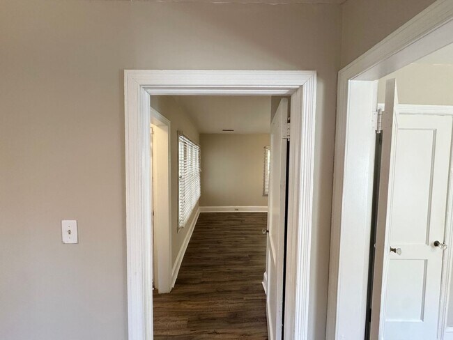 Building Photo - Statesville - 3BR/2BA + Carport