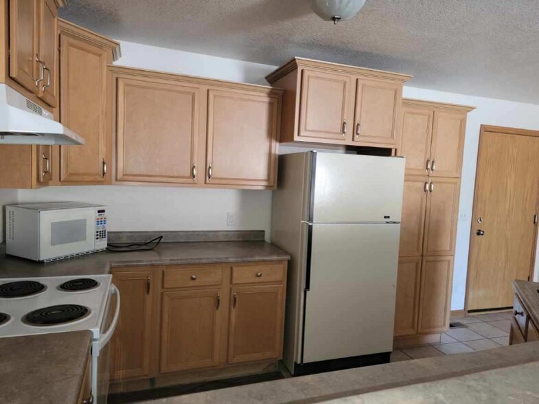 Building Photo - 7367 Carlin Grv