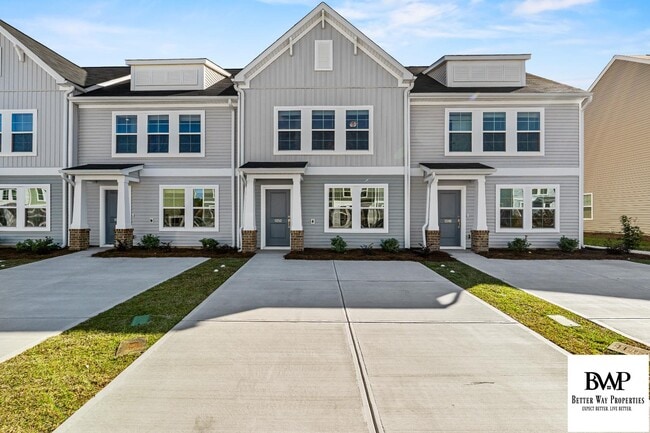 Primary Photo - 1050 Astoria Dr