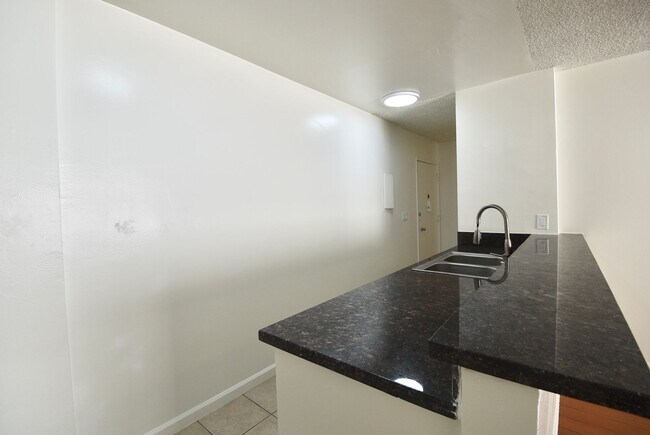 Building Photo - 4414 Woodman Ave